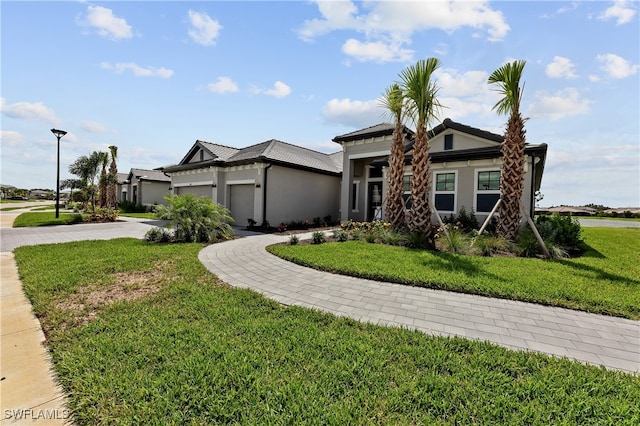 view of front of house featuring a front yard