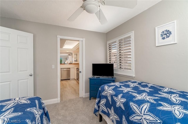 bedroom featuring connected bathroom and ceiling fan