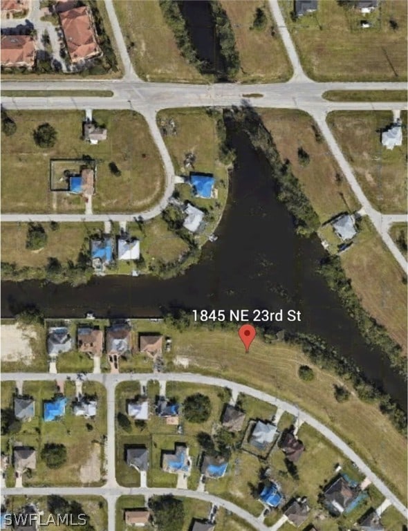 Listing photo 3 for 1845 NE 23rd St, Cape Coral FL 33909