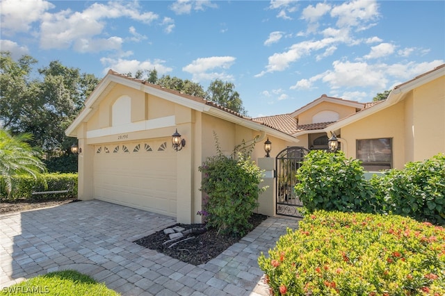 view of front of house with a garage