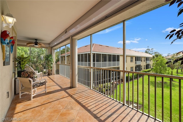 balcony featuring ceiling fan