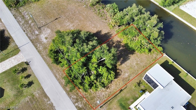 Listing photo 2 for 1908 NW 28th Pl, Cape Coral FL 33993