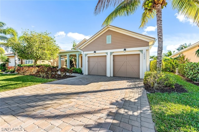 view of front of house featuring a garage