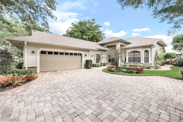 view of front of house featuring a garage