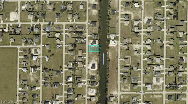 Listing photo 2 for 2209 NE 5th Place, Cape Coral FL 33909