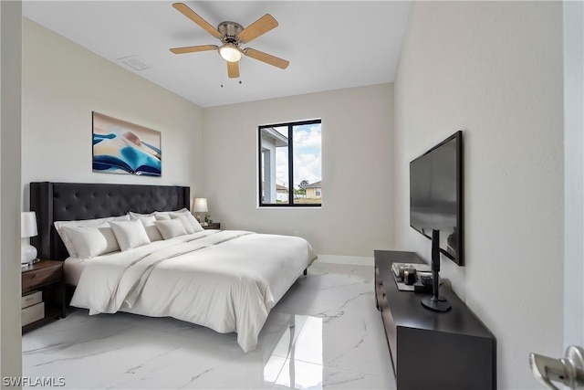 bedroom with ceiling fan