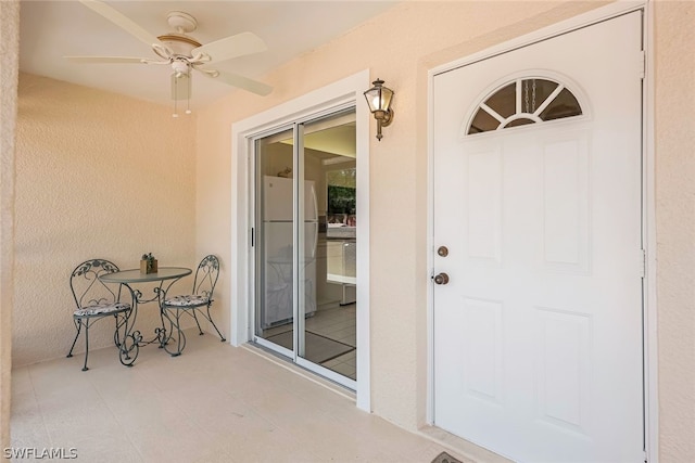 Listing photo 3 for 2420 Hidden Lake Dr Unit 1006, Naples FL 34112