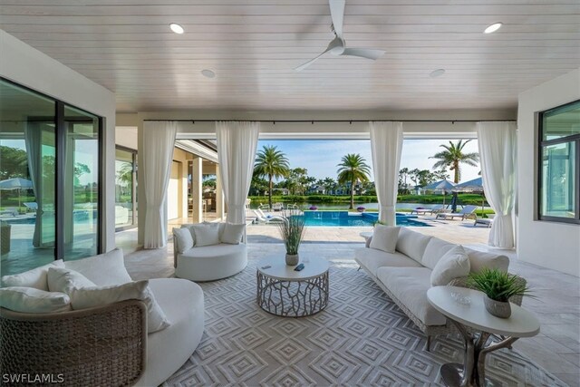 sunroom / solarium with a healthy amount of sunlight