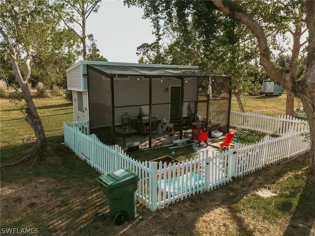 view of shed / structure featuring a yard