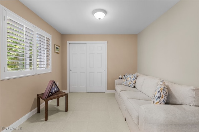 living area with baseboards