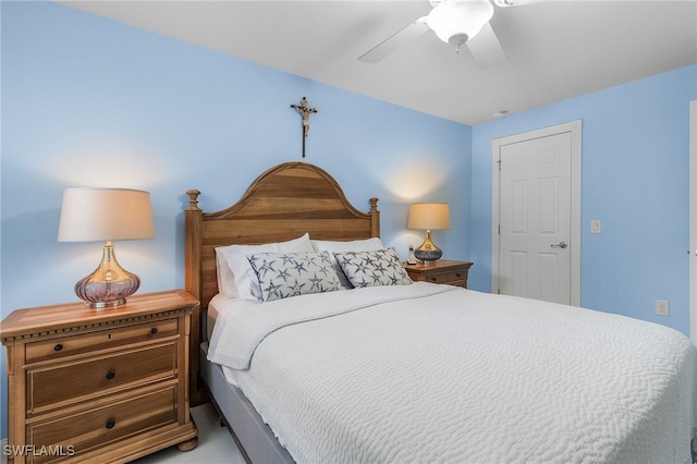 bedroom featuring a ceiling fan