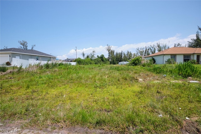 Listing photo 3 for 2623 NW 11th St, Cape Coral FL 33993