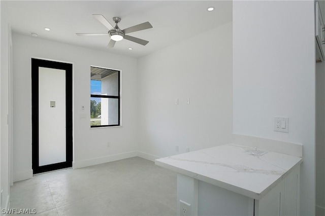 empty room with ceiling fan