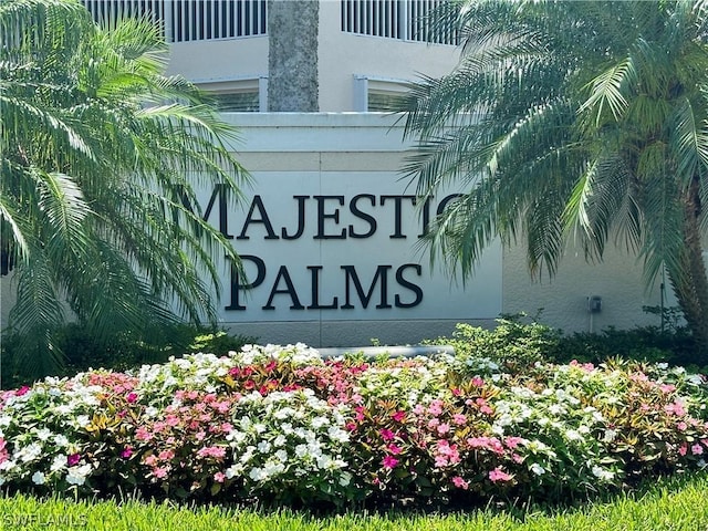 view of community / neighborhood sign