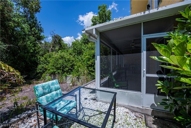 view of patio with ceiling fan