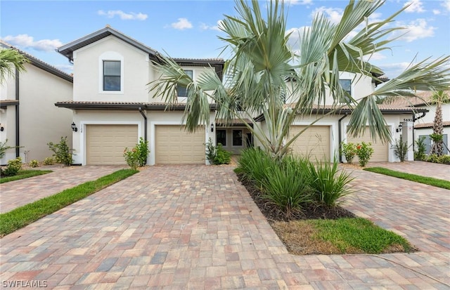 view of front facade with a garage