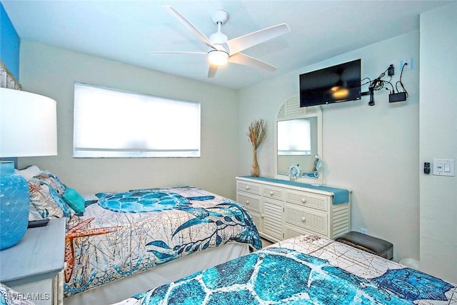 bedroom with a ceiling fan