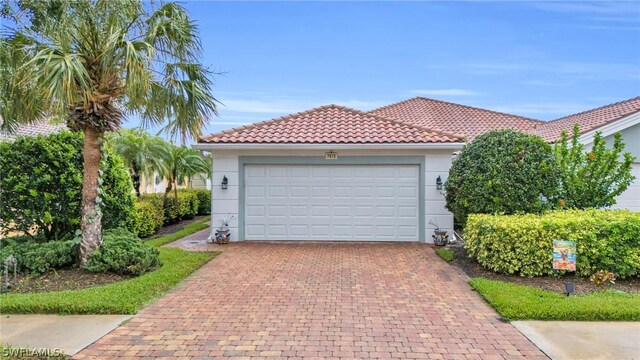 view of front of house with a garage