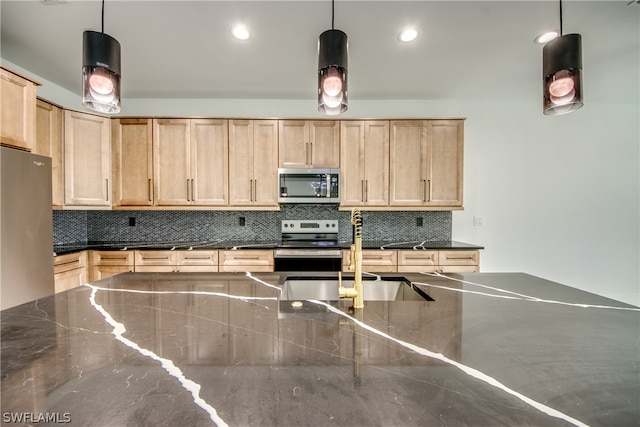 kitchen with stainless steel appliances, decorative light fixtures, light brown cabinets, and backsplash