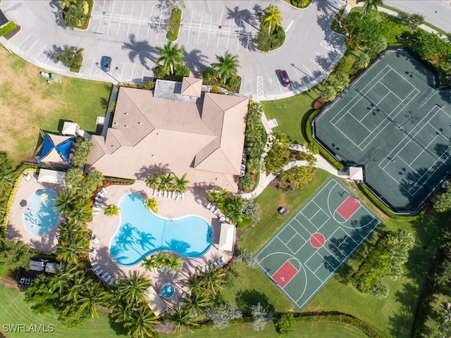 birds eye view of property