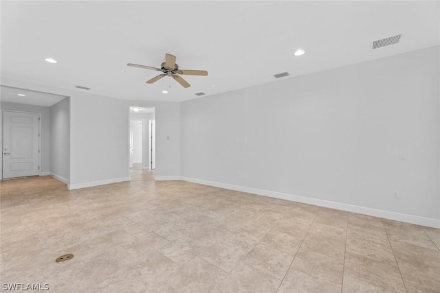 empty room with ceiling fan