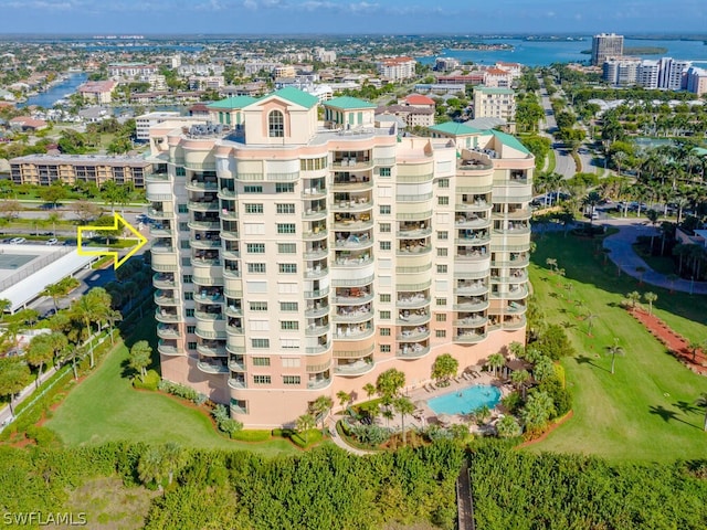 bird's eye view with a water view