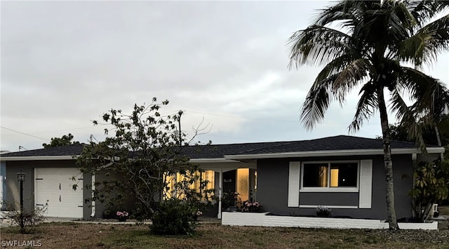 view of front facade featuring a garage