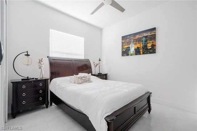 bedroom with ceiling fan