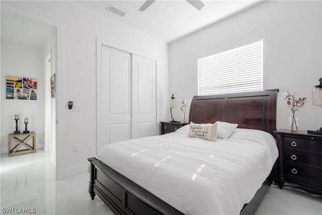 bedroom featuring a closet and ceiling fan