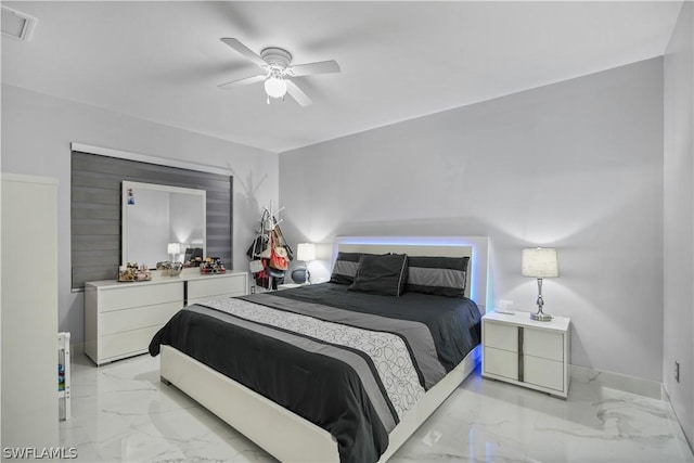 bedroom with ceiling fan