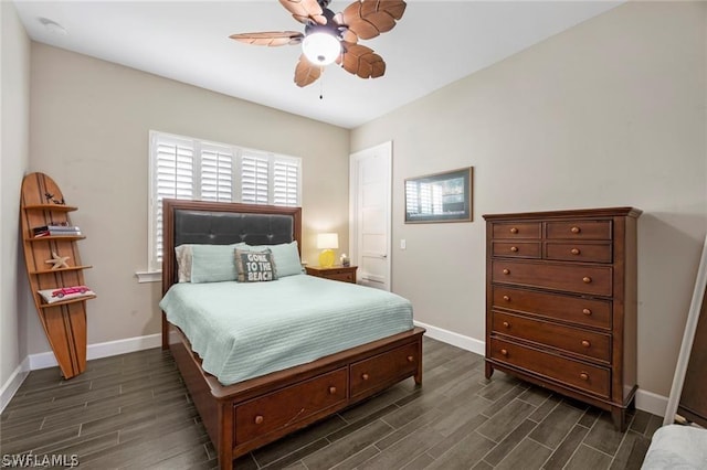 bedroom with ceiling fan