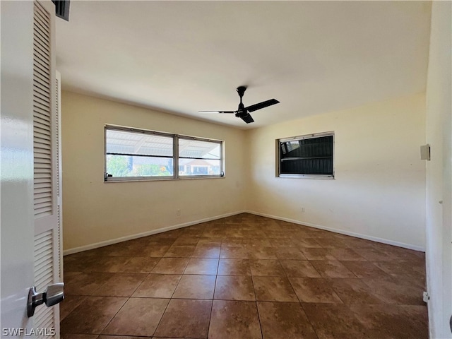 empty room with ceiling fan