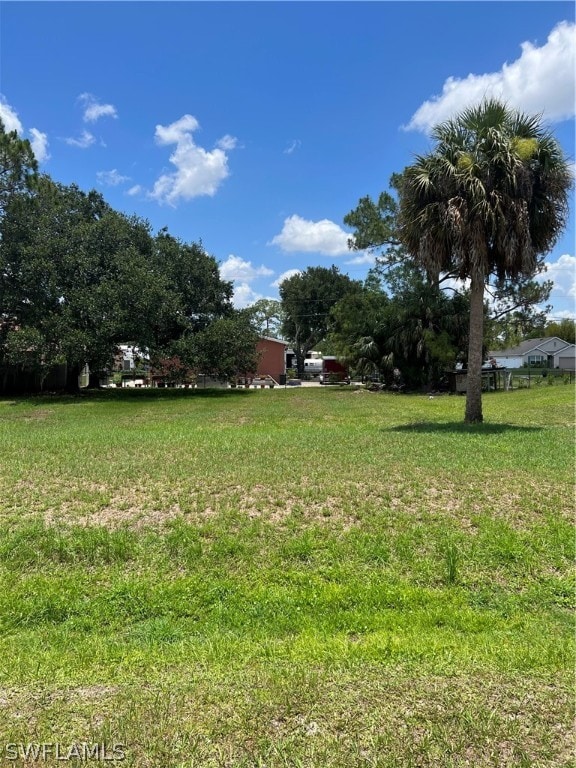 Listing photo 2 for 2321 Leavitt Rd, Alva FL 33920