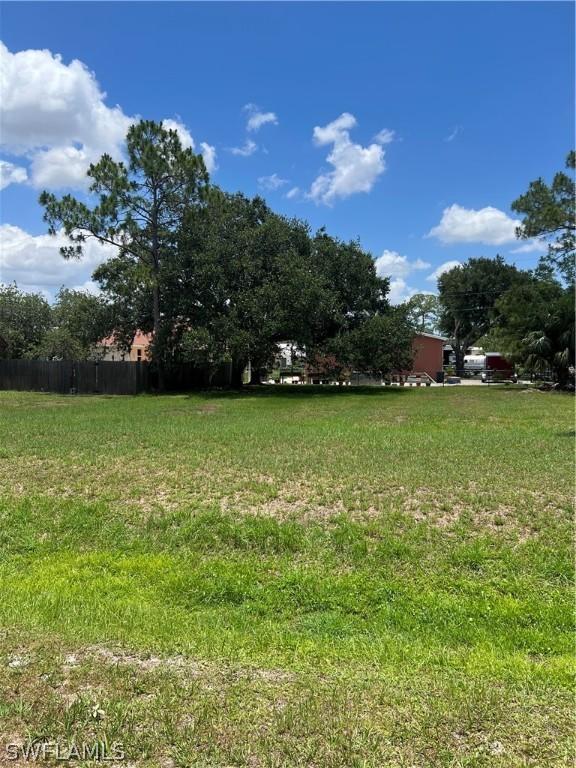 Listing photo 3 for 2321 Leavitt Rd, Alva FL 33920