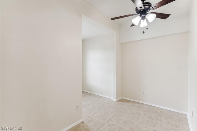 empty room with ceiling fan