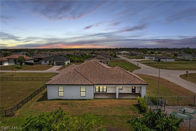 view of aerial view at dusk