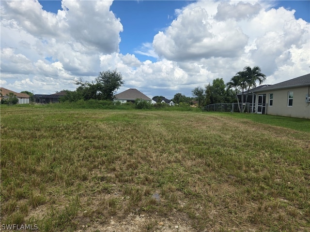 Listing photo 3 for 315 NE 17th Pl, Cape Coral FL 33909