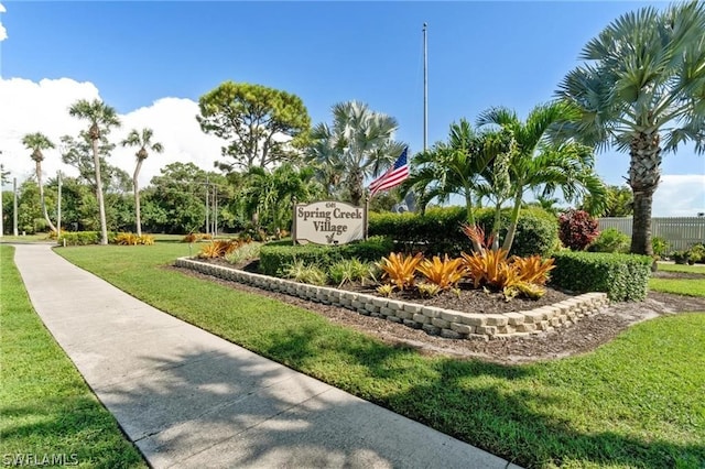 Listing photo 2 for 4808 Tahiti Dr, Bonita Springs FL 34134