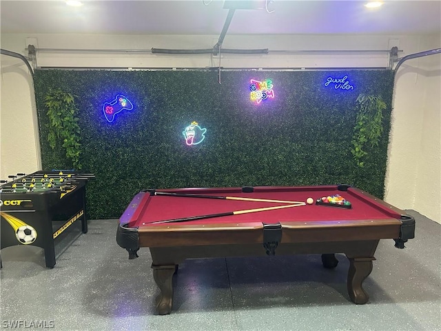 recreation room with pool table