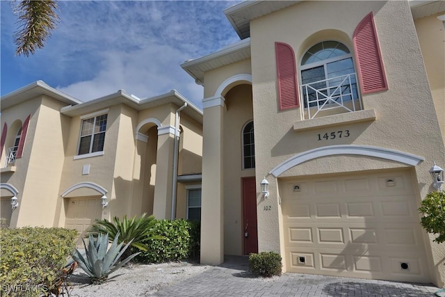 view of front of house with a garage