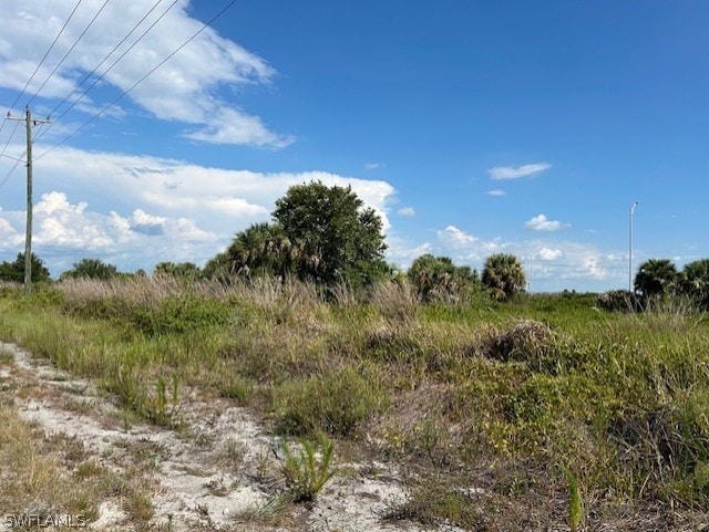 Listing photo 3 for 3316/3318 Meadow Rd, Lehigh Acres FL 33974