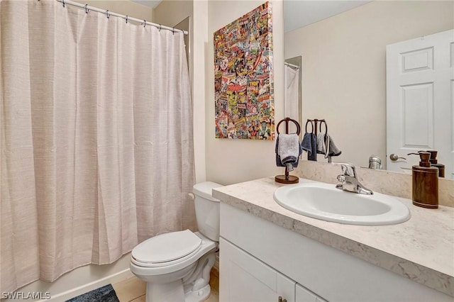 full bathroom featuring vanity, shower / tub combo with curtain, and toilet