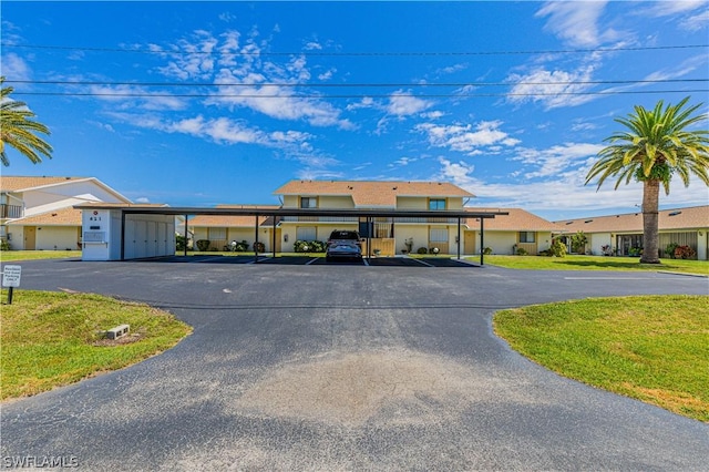 view of front of home with a front lawn