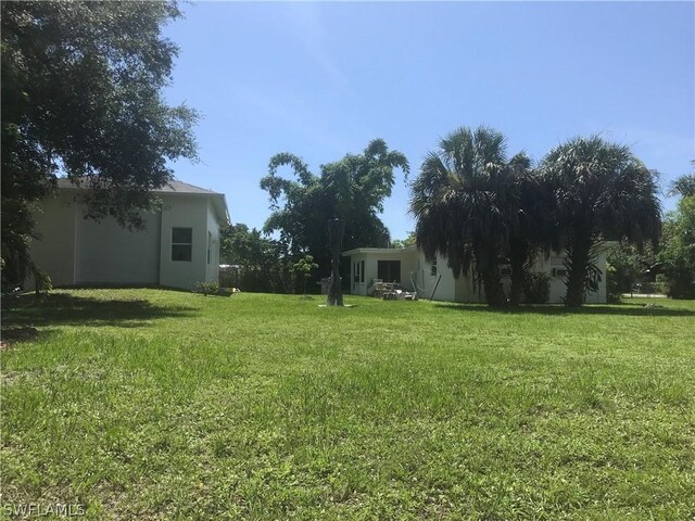 view of grassy yard