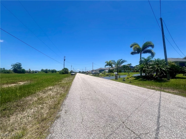 Listing photo 3 for 2229 NW 9th Ter, Cape Coral FL 33993