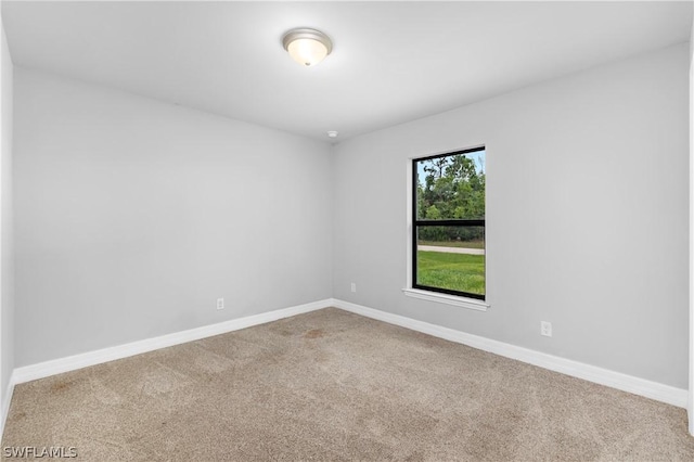 view of carpeted spare room