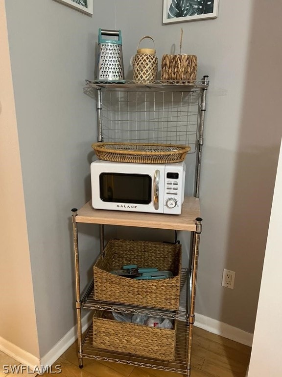 room details featuring hardwood / wood-style flooring