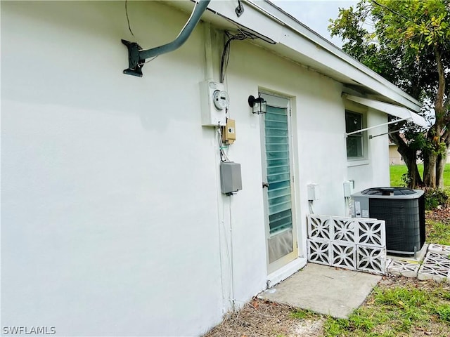 entrance to property with cooling unit