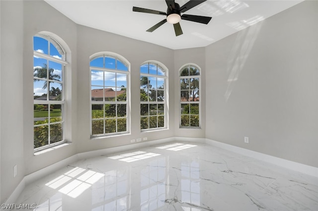 empty room with ceiling fan