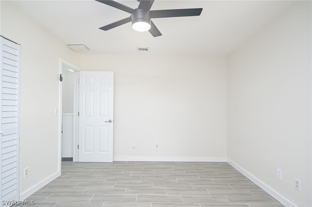 empty room with ceiling fan